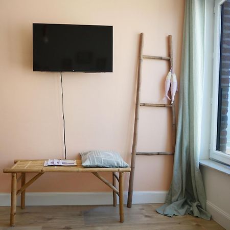 Cosy Studio By The Sea Остенде Екстериор снимка
