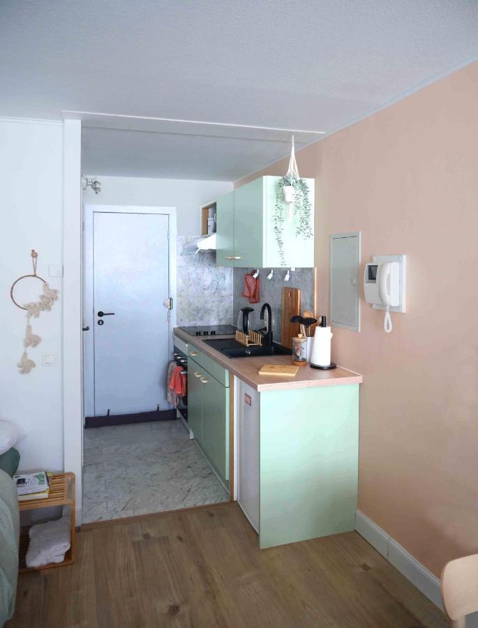 Cosy Studio By The Sea Остенде Екстериор снимка